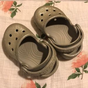 Sz 5 Toddler girl silver sparkly Crocs